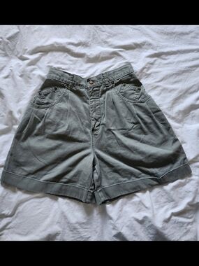 Vintage High-Waist Gray Women's Shorts